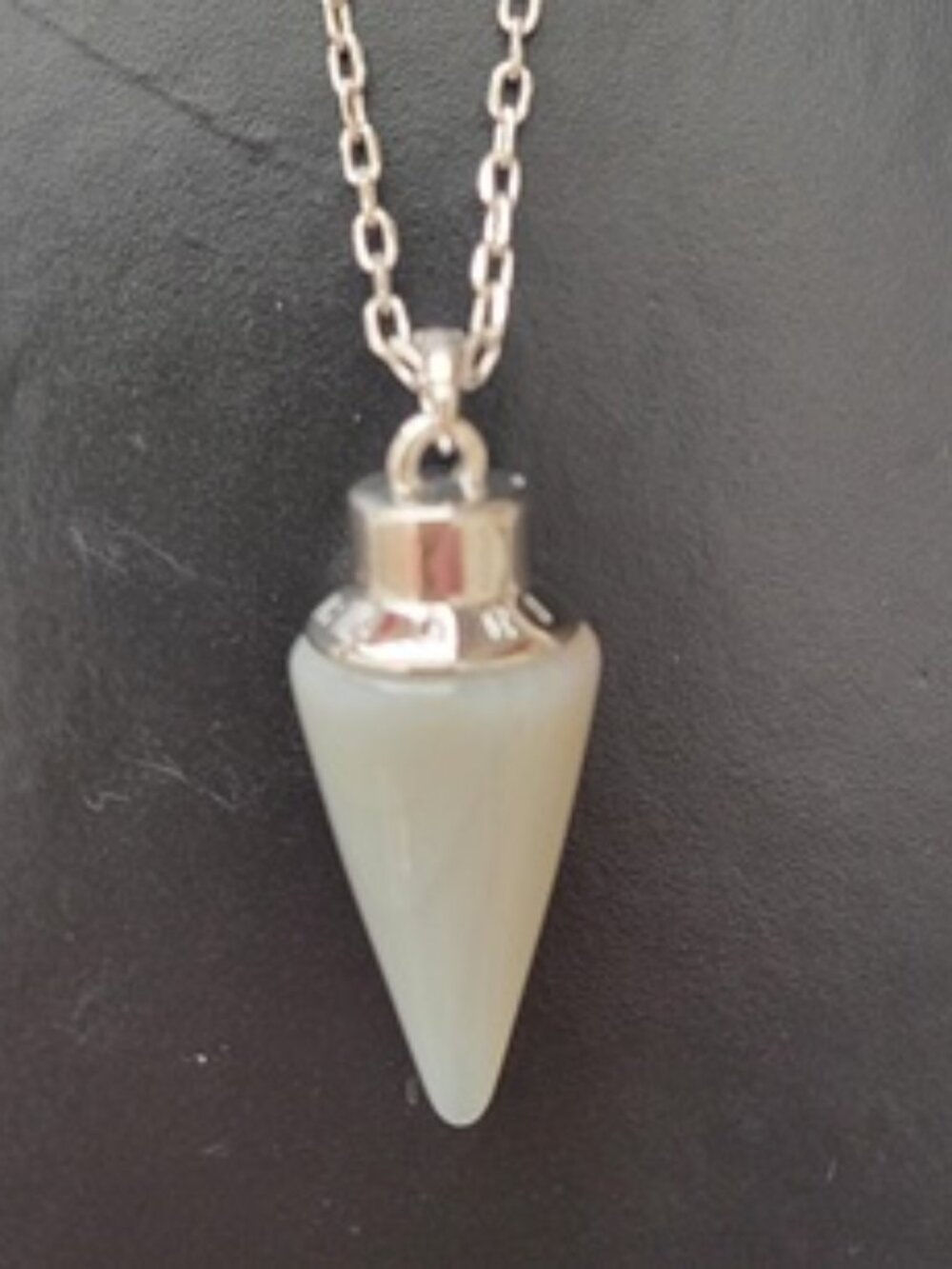 Henri Bendel Tribal Pendant White/Silver